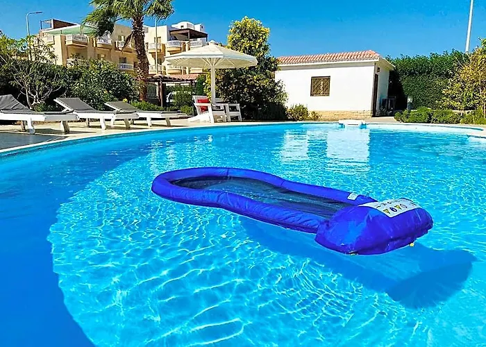 Cherry Mit Pool Anlagen فندق الغردقة